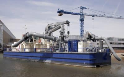 Hamburg Port Authority takes delivery of Damen floating pump station “Sauger III”