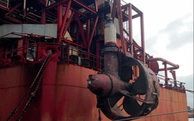 Simultaneous underwater repairs on two offshore vessels in Mexico