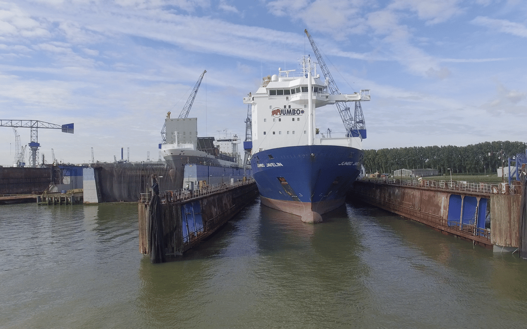 Damen Shiprepair Van Brink Rotterdam completes repairs to Jumbo Javelin Heavy Lift Crane Vessel