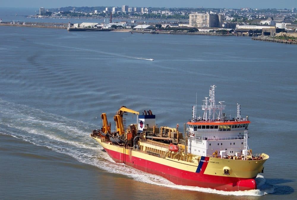 Damen Shiprepair wins conversion contract for dual-fuel dredger