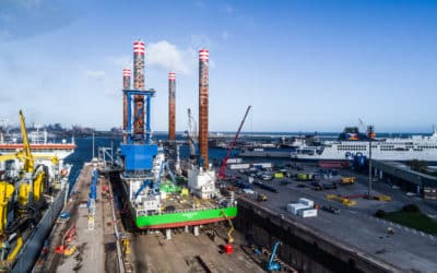 Wind turbine installer departs Dunkerque