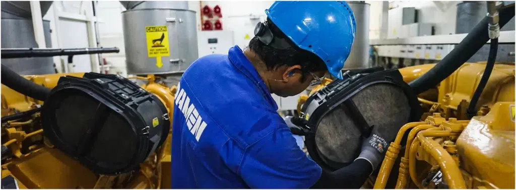 Damen technician at work