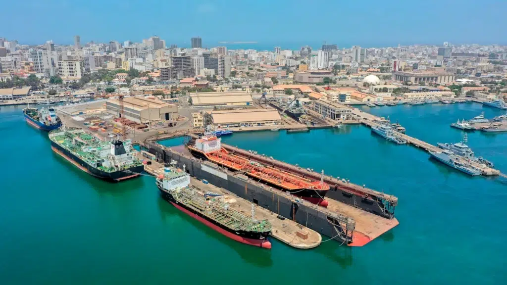 Damen starts repair activities in Dakar